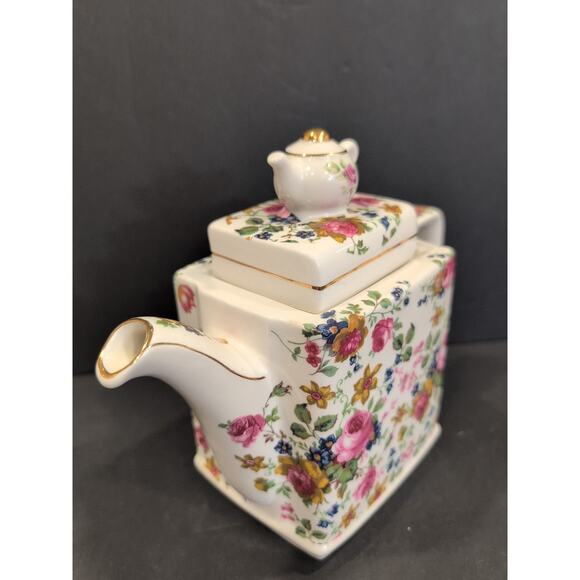 Vintage Sadler "Olde Chintz" teapot, Gold Gilding, Windsor England. 16 Oz - Picture 4 of 13